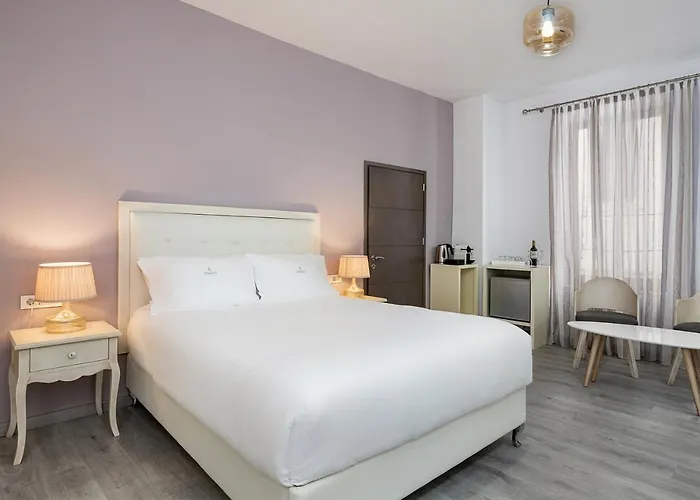 Shalom Luxury Daliani ゲストハウス 4*